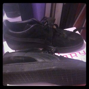 Black suede pumas! Men shoe
